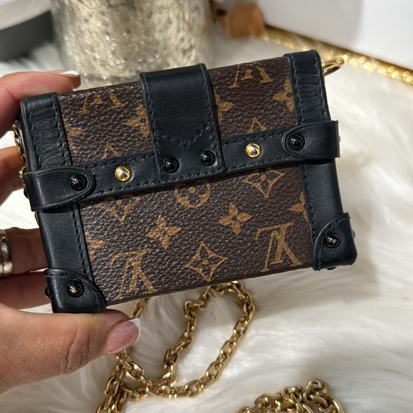 🤎Louis Vuitton Essential Trunk Monogram Mini Shoulder Bag - Picture 16 of 17